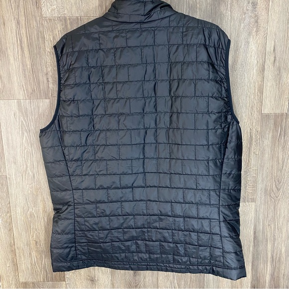 Patagonia Nano Puff Vest Mens XL  Black Insulated Primaloft Outdoors 3 Pockets - Picture 2 of 9